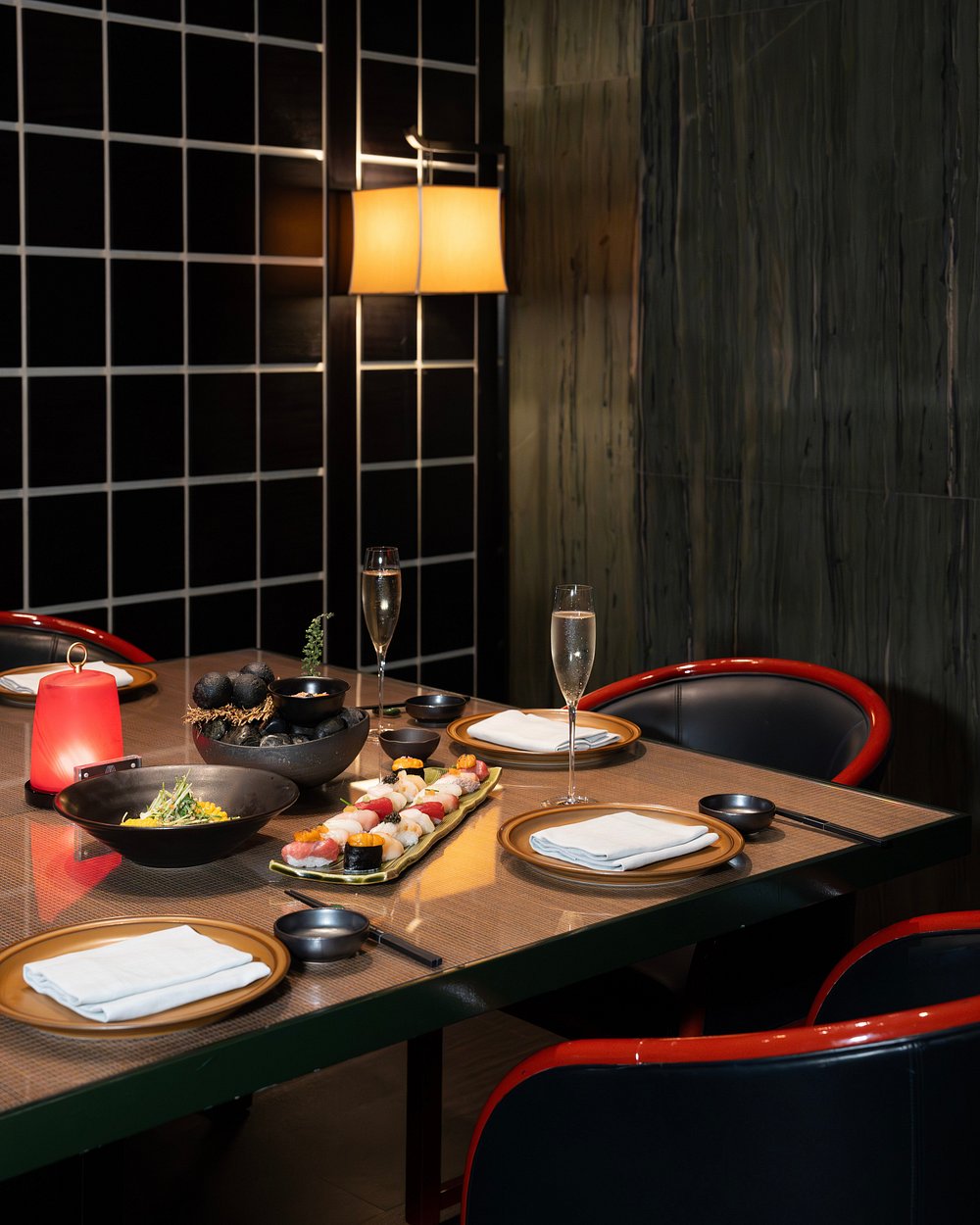 ARMANI HOTEL - HASHI - Burj Khalifa