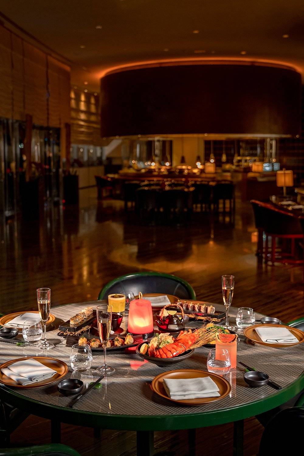 ARMANI HOTEL - HASHI - Burj Khalifa